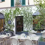Avenue Boutique