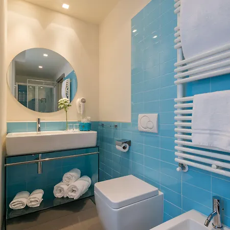 Hotel Avenue Boutique 4*