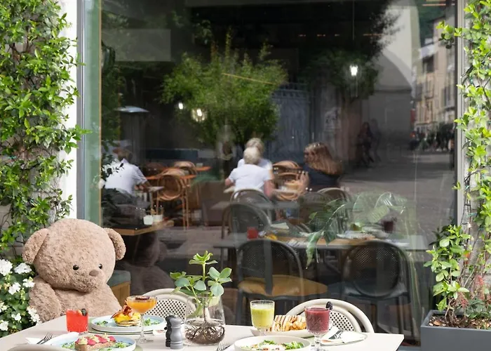 Avenue Boutique Como