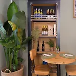 Avenue Boutique Hotel