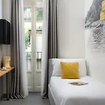 Avenue Boutique 4*