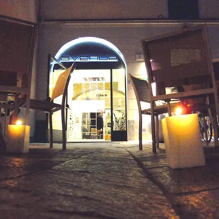 Отель Avenue Boutique Комо
