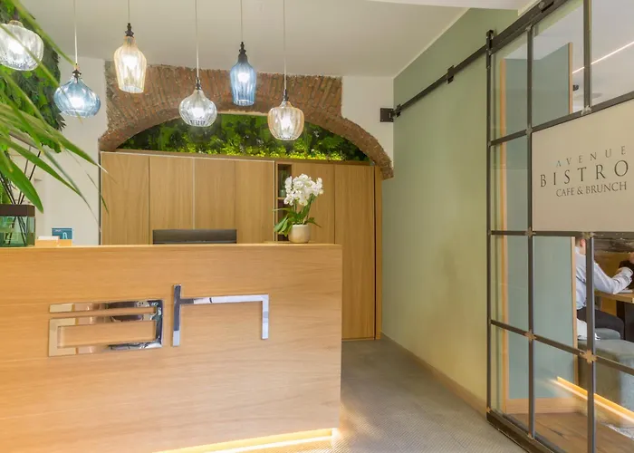 Отель Avenue Boutique Комо